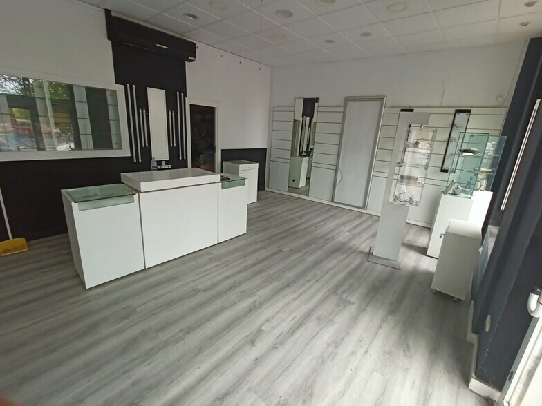 Retail in Cáceres for sale - Building Photo - Image 3 of 15