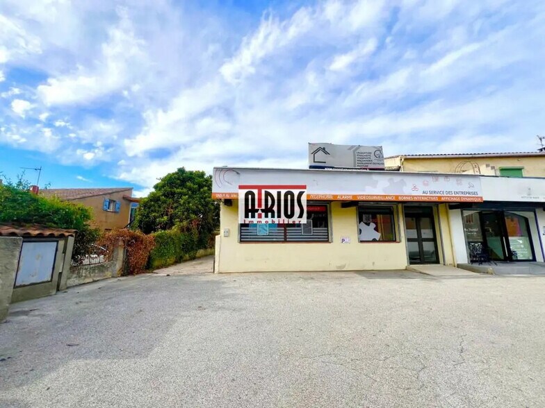 Office in La Crau for lease - Building Photo - Image 3 of 9