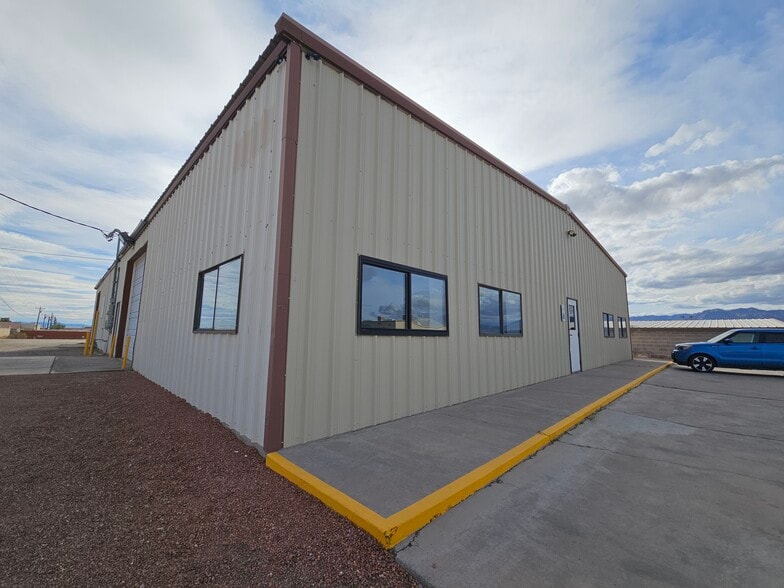 1470 E Gardena Rd, Fort Mohave, AZ for lease - Building Photo - Image 2 of 9