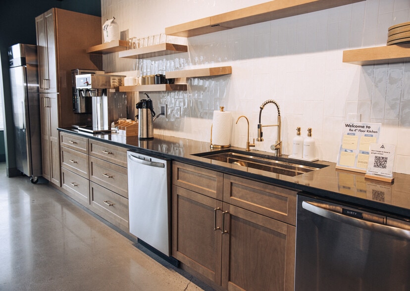 200 W Towsontown Blvd, Towson, MD for lease - Building Photo - Image 2 of 40