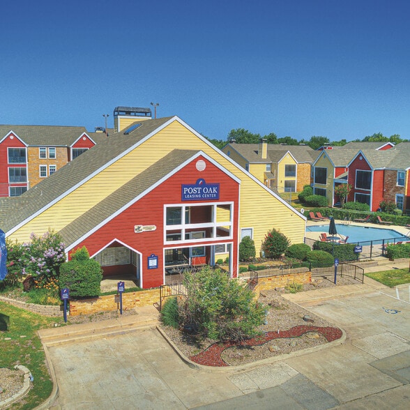 705 Ridgecrest Ct, Norman, OK for sale - Building Photo - Image 1 of 1