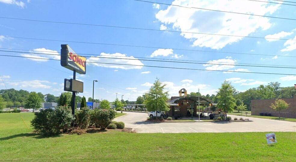 2581 US Highway 43, Winfield, AL for lease - Building Photo - Image 1 of 2