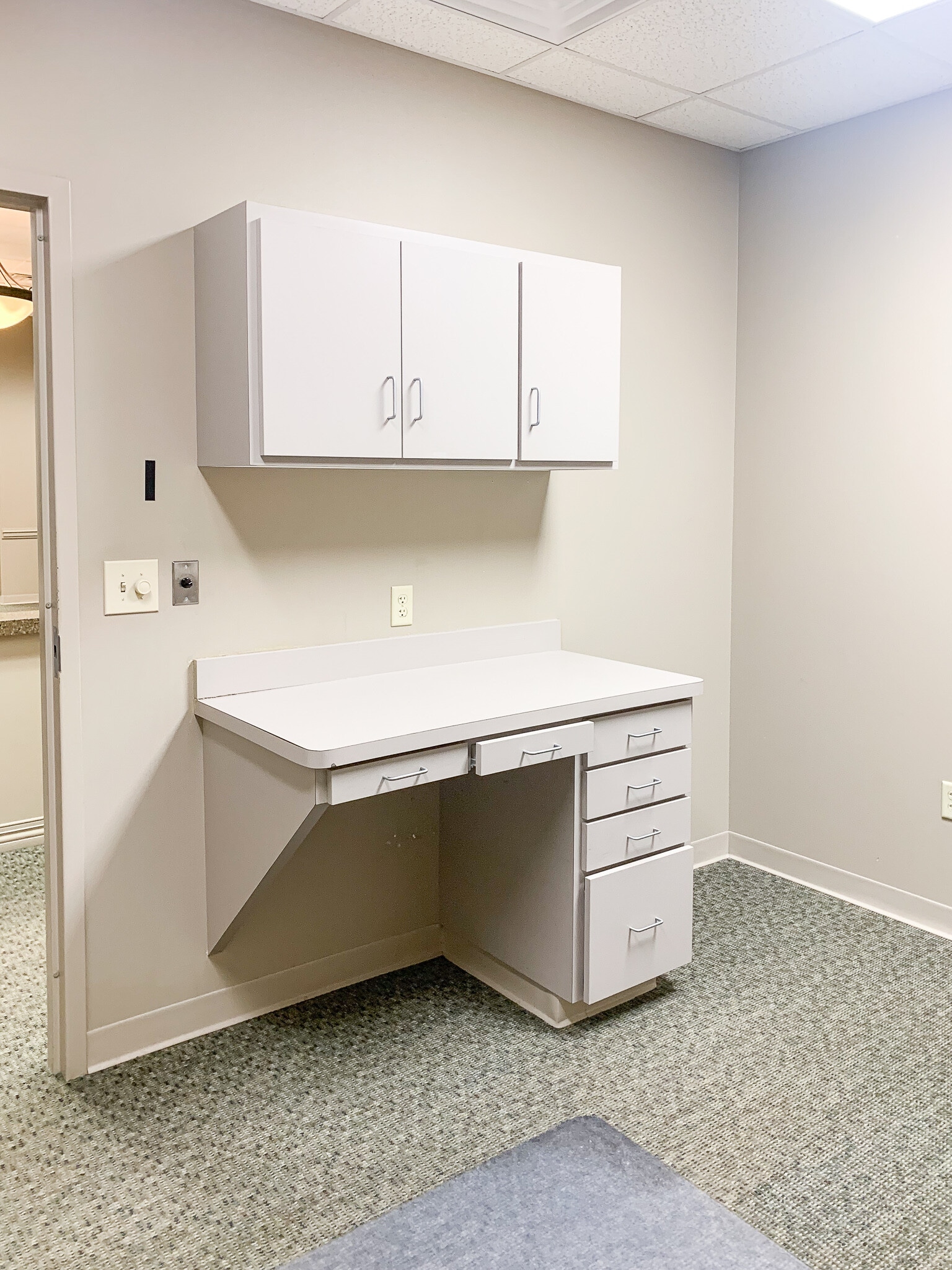 17200 Chenal Pky, Little Rock, AR for lease Building Photo- Image 1 of 21