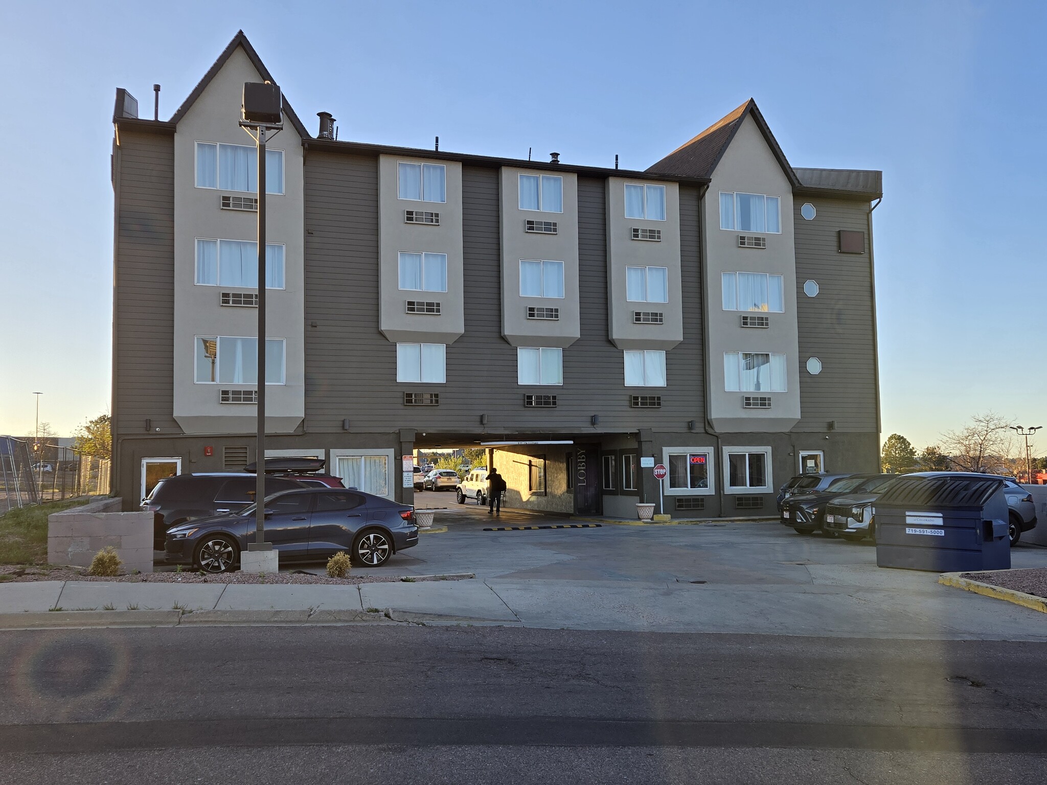 8350 Razorback Rd, Colorado Springs, CO for sale Primary Photo- Image 1 of 7