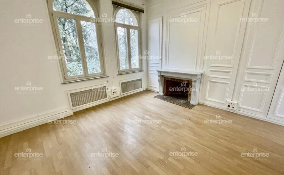 Office in Amiens for lease - Building Photo - Image 3 of 10