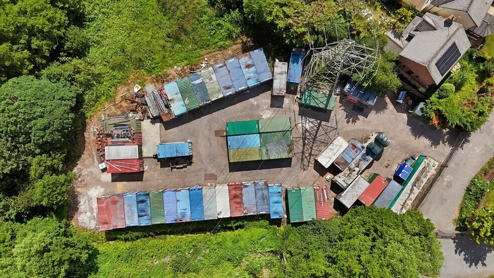 16 East Lynne Gdns, Caerleon for sale - Building Photo - Image 2 of 18