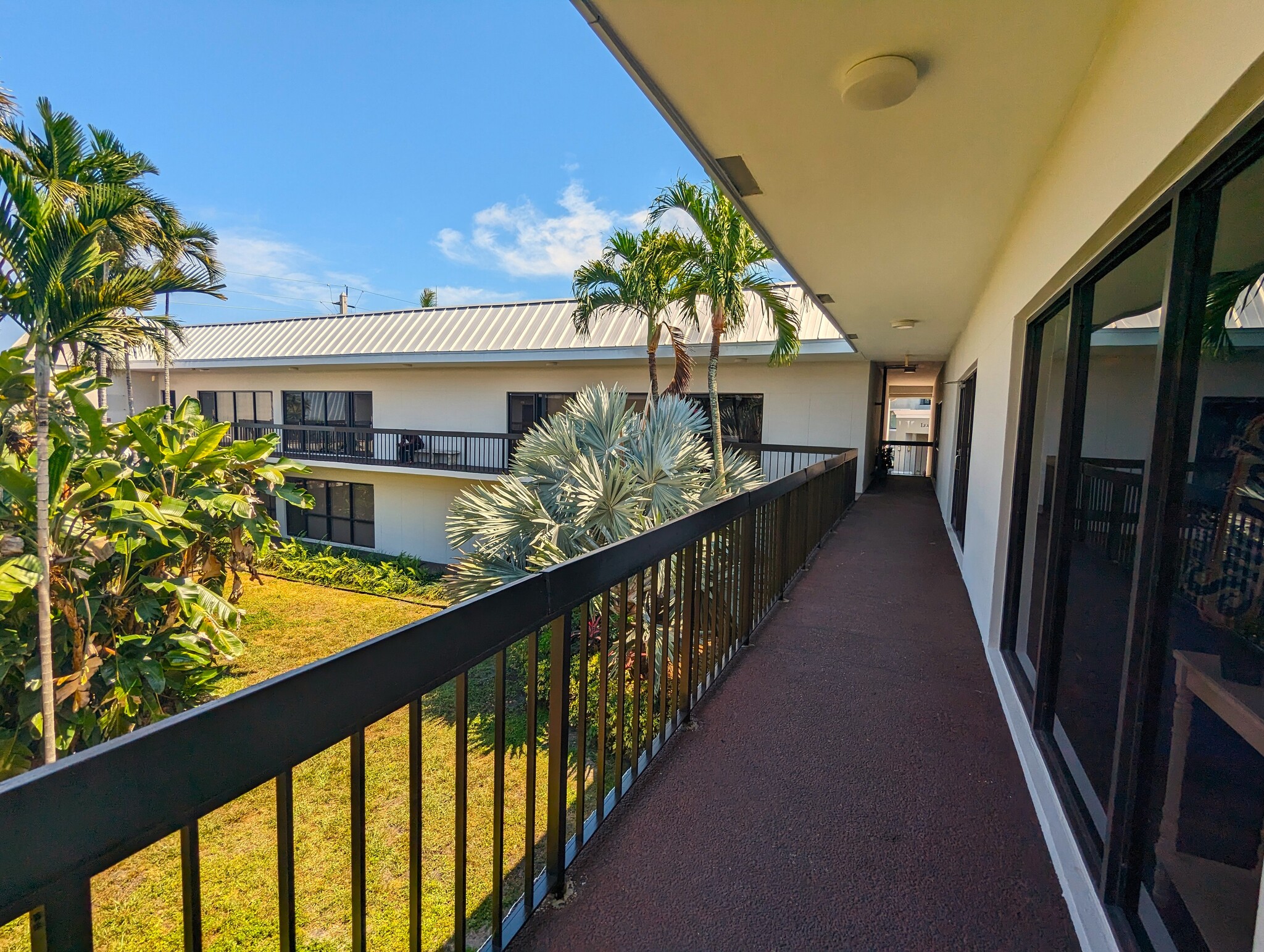 4699 N Federal Hwy, Lighthouse Point, FL for lease Building Photo- Image 1 of 3