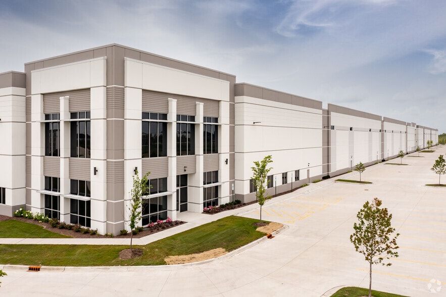 2900 Alft Ln, Elgin, IL for sale - Building Photo - Image 1 of 1