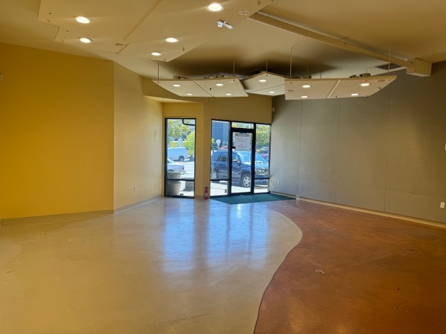 3320 W McGraw St, Seattle, WA for lease - Interior Photo - Image 3 of 9