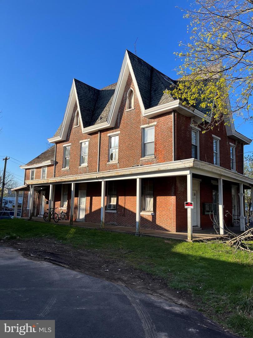 215 S Broad St, Lansdale, PA for sale Building Photo- Image 1 of 1