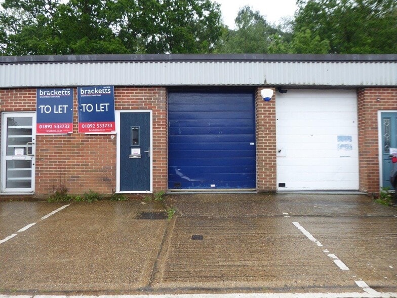 Longfield Rd, Tunbridge Wells for lease - Building Photo - Image 2 of 8