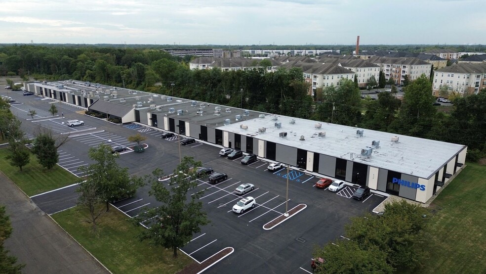 1 Electronics Dr, Hamilton, NJ for lease - Building Photo - Image 3 of 11