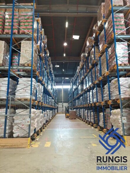 Industrial in Thiais for lease - Interior Photo - Image 3 of 5