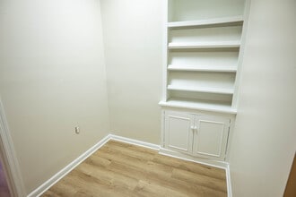 1062 E Lancaster Ave, Bryn Mawr, PA for lease Interior Photo- Image 1 of 5