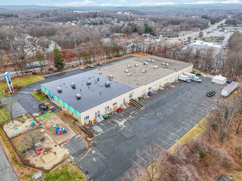 910 Boston Tpke, Shrewsbury, MA for lease - Building Photo - Image 3 of 9