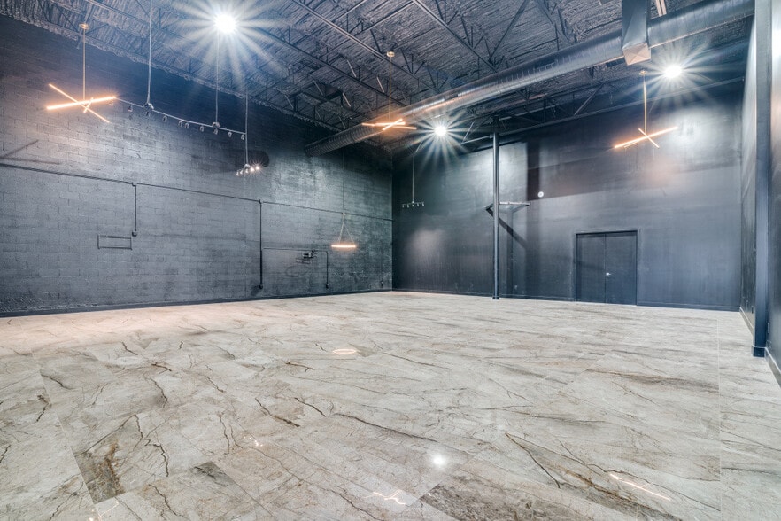 2661 Midway Rd S, Carrollton, TX for lease - Building Photo - Image 2 of 32