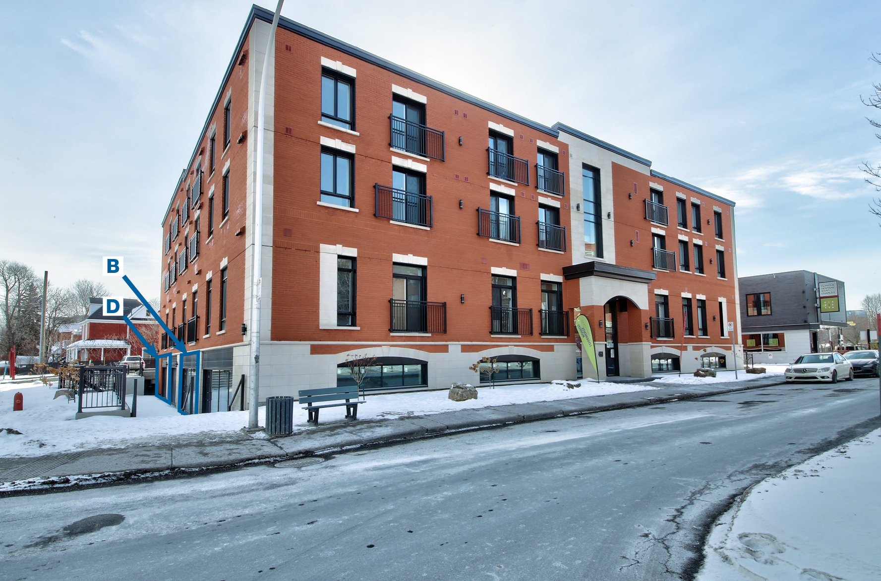 450-460 Rue Saint-Charles O, Longueuil, QC for lease Building Photo- Image 1 of 6