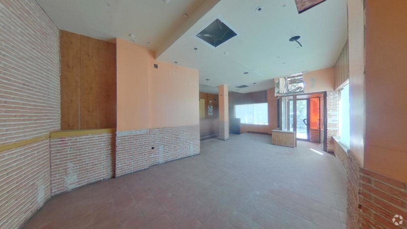 Calle Jacinto Benavente, 6 - 10, Villanueva de la Cañada, Madrid for sale Interior Photo- Image 1 of 1