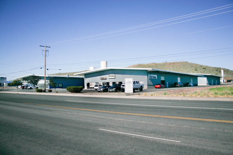 4100-4204 Washburn Way, Klamath Falls, OR for lease - Primary Photo - Image 1 of 8