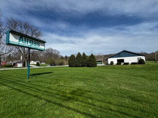 More details for 33 Transport Dr, Bennington, VT - Retail for Sale