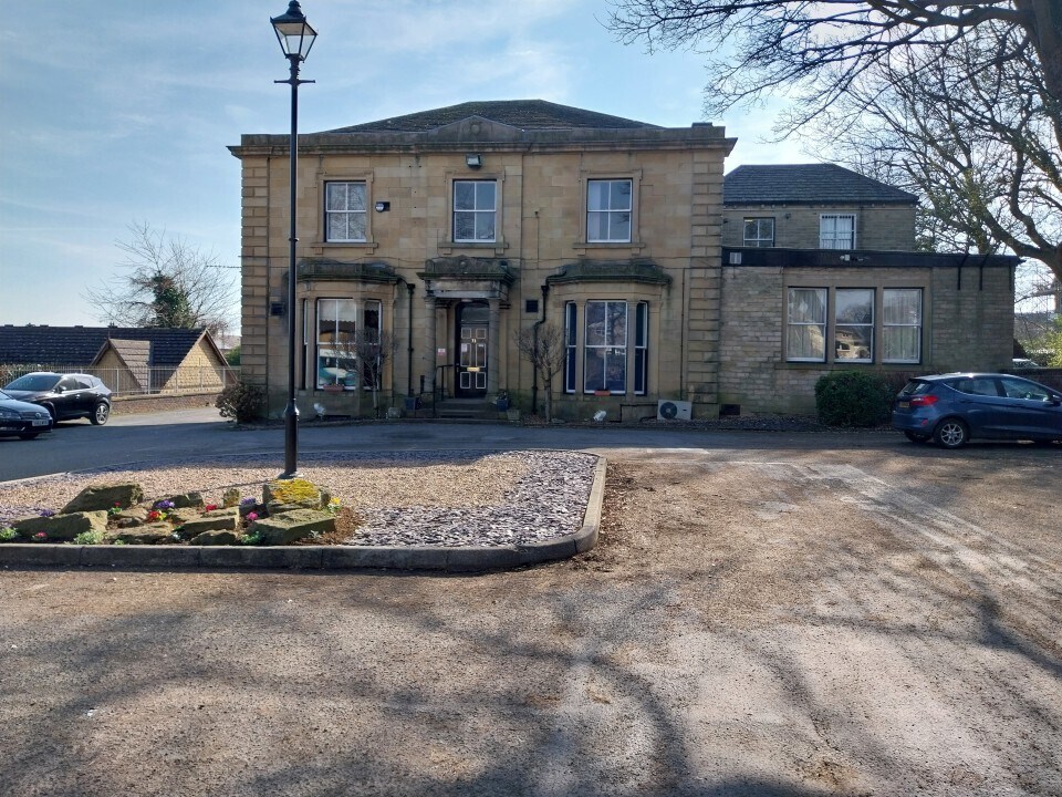 31 New Hey Rd, Huddersfield for lease Building Photo- Image 1 of 4