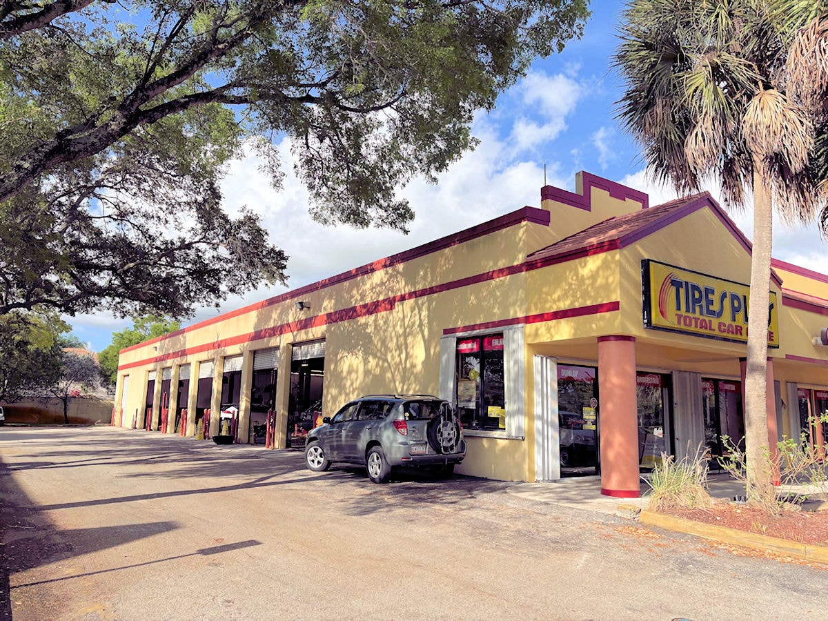 6480-6520 W Commercial Blvd, Lauderhill, FL for lease Building Photo- Image 1 of 11