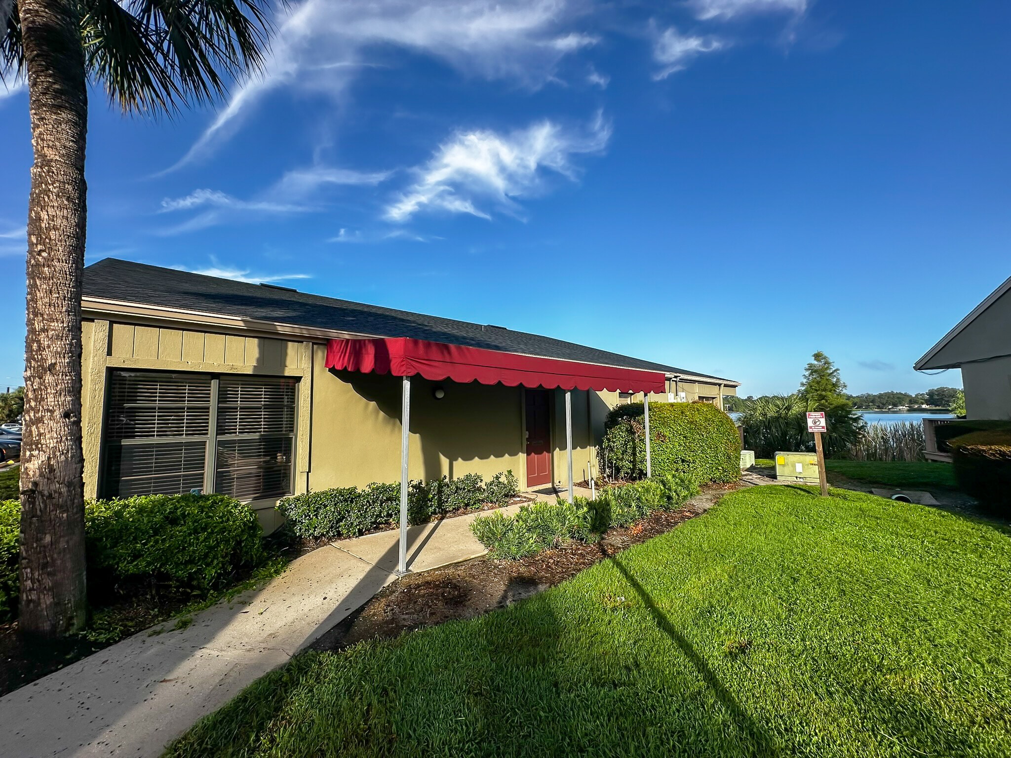2000 E Edgewood Dr, Lakeland, FL for lease Interior Photo- Image 1 of 15