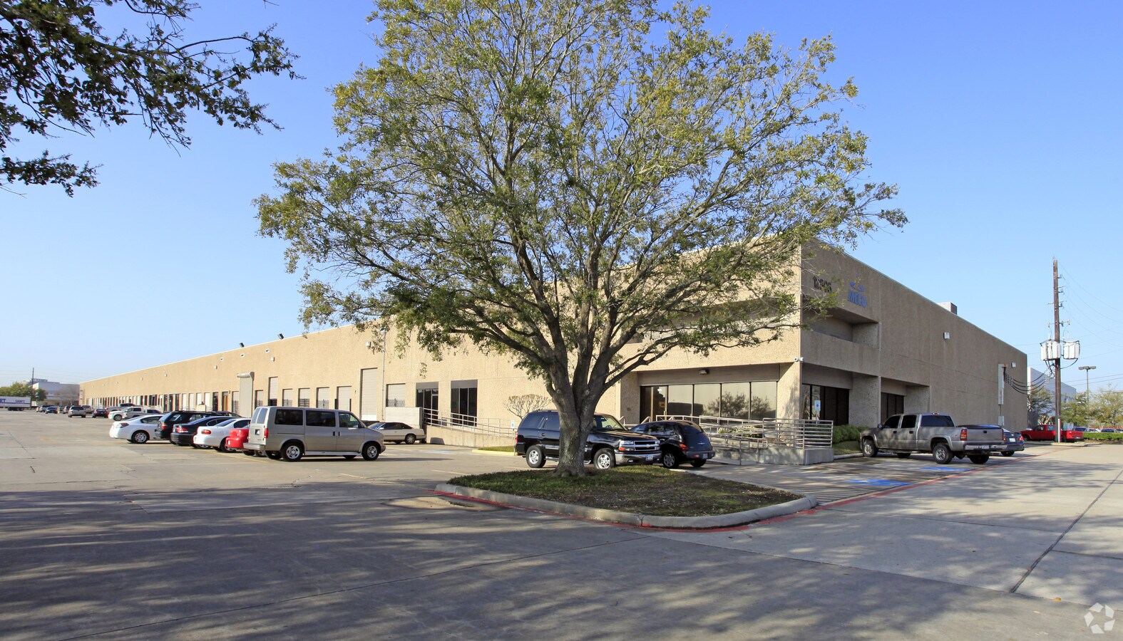 12505 Reed Rd, Sugar Land, TX 77478