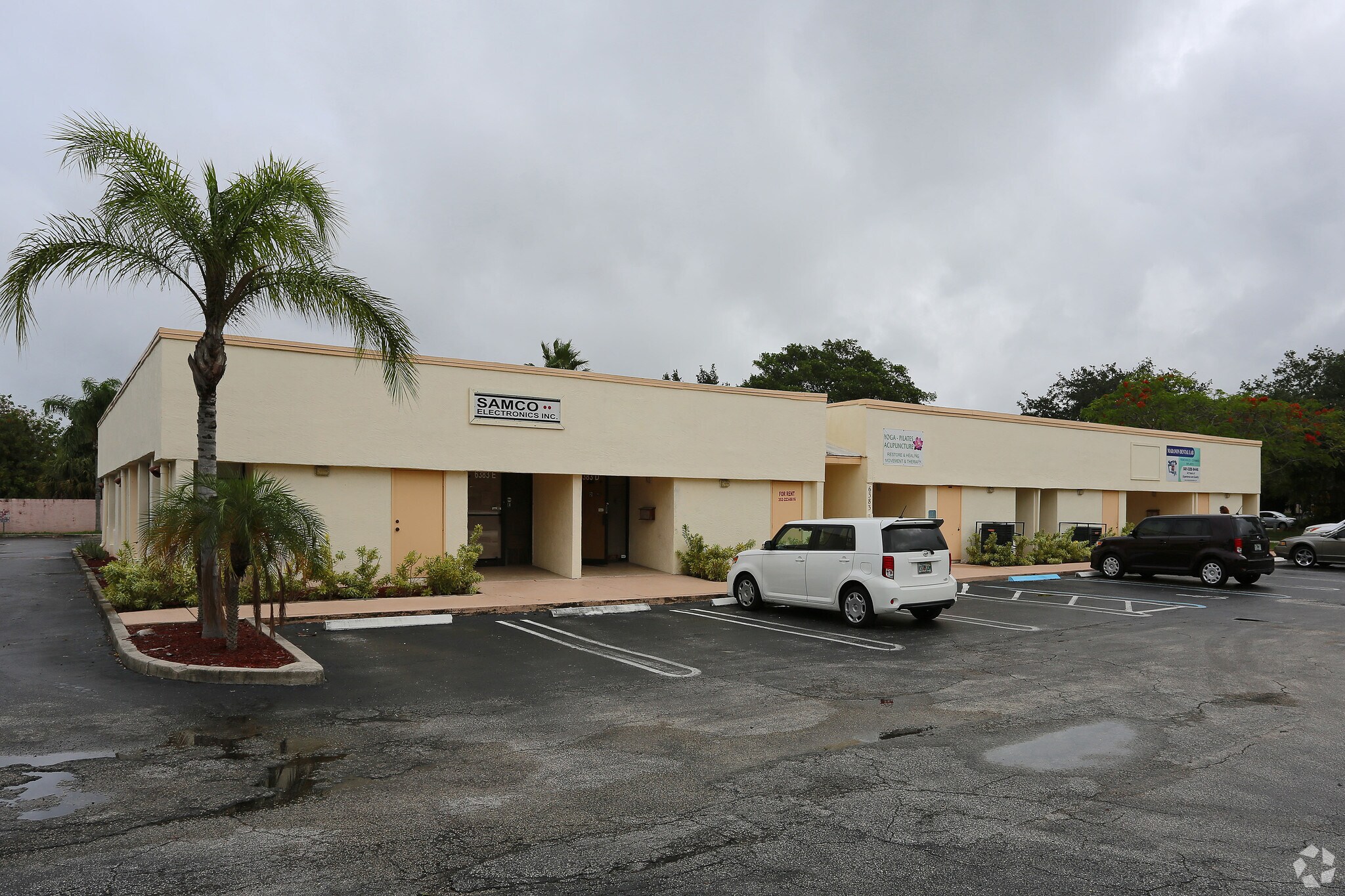 6383 10th Ave N, Greenacres, FL for sale Primary Photo- Image 1 of 1