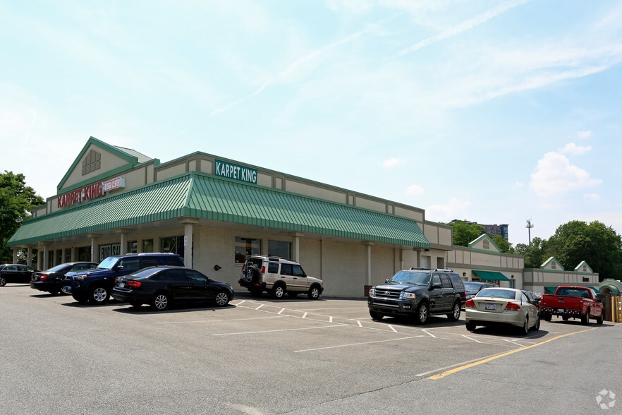 11760-11796 Parklawn Dr, Rockville, MD for lease - Building Photo - Image 2 of 4