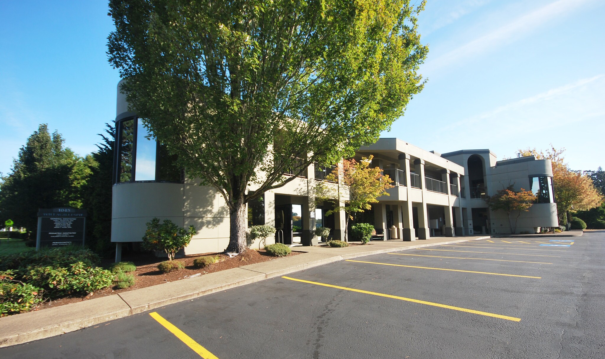 1045 Willagillespie Rd, Eugene, OR for sale Building Photo- Image 1 of 1