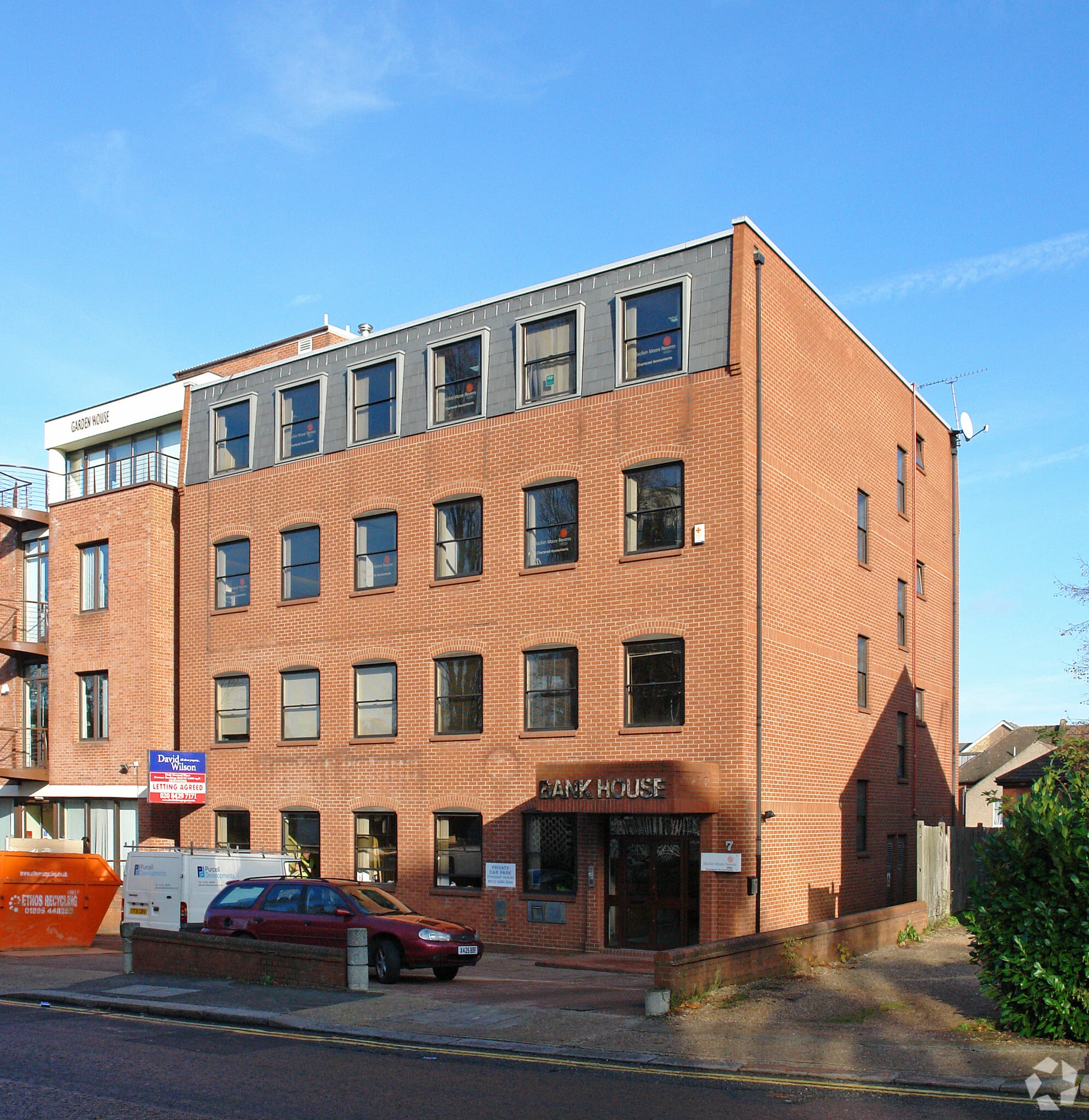 7 St Johns Rd, Harrow for sale Primary Photo- Image 1 of 1