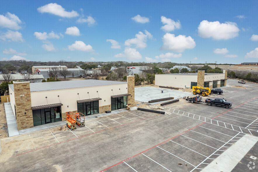 201 Saint Joseph Ct, Liberty Hill, TX for lease - Building Photo - Image 1 of 20