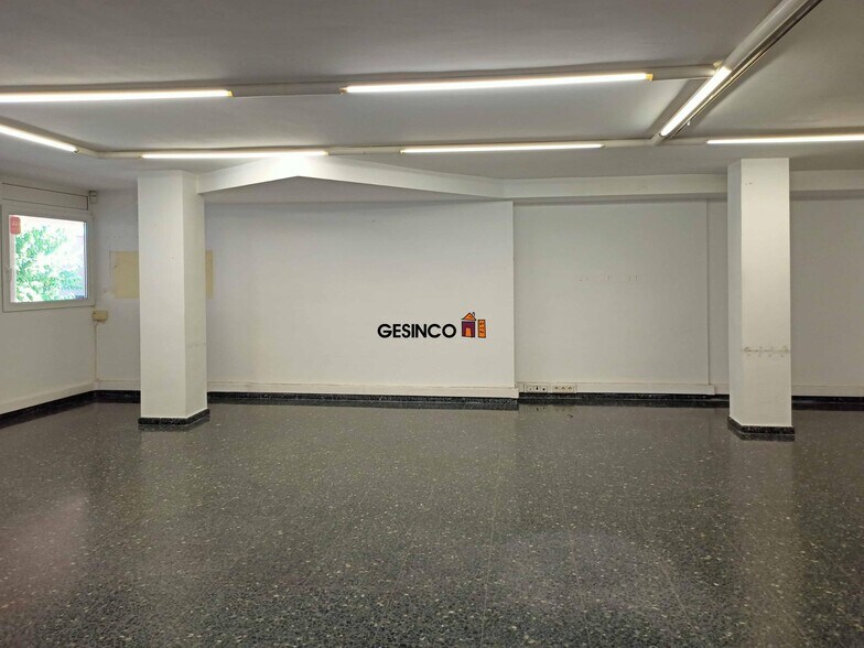 Retail in Ontinyent for lease - Building Photo - Image 3 of 5