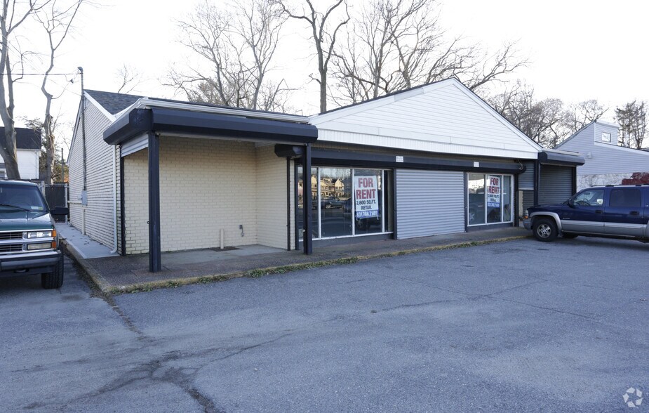 500 Middle Country Rd, Selden, NY for sale - Primary Photo - Image 1 of 1