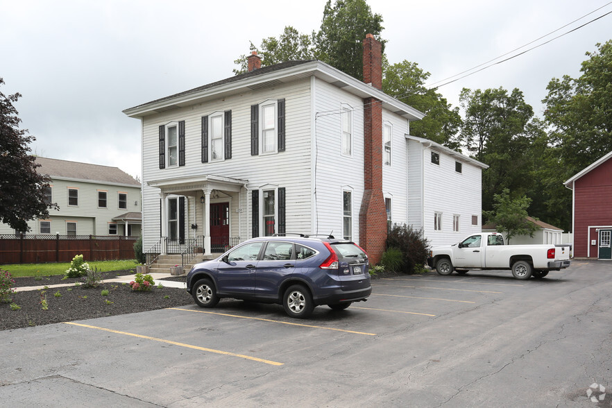 13295 Broadway St, Alden, NY for sale - Primary Photo - Image 1 of 1