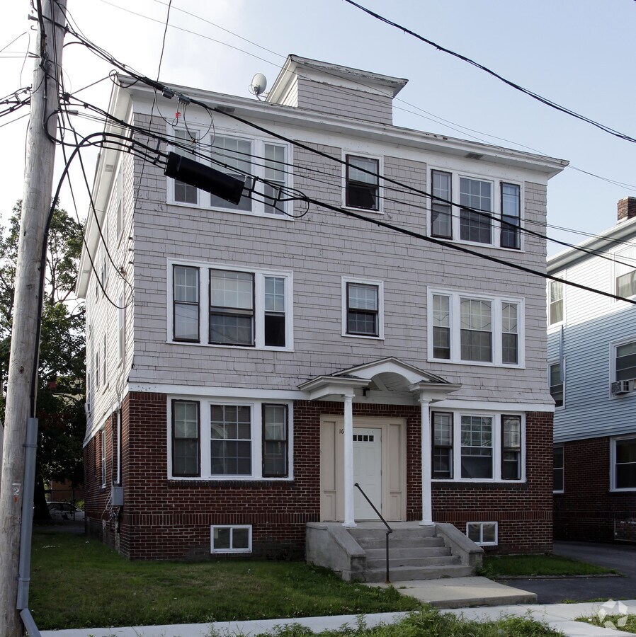 16 Congress Ave, Providence, RI 02907