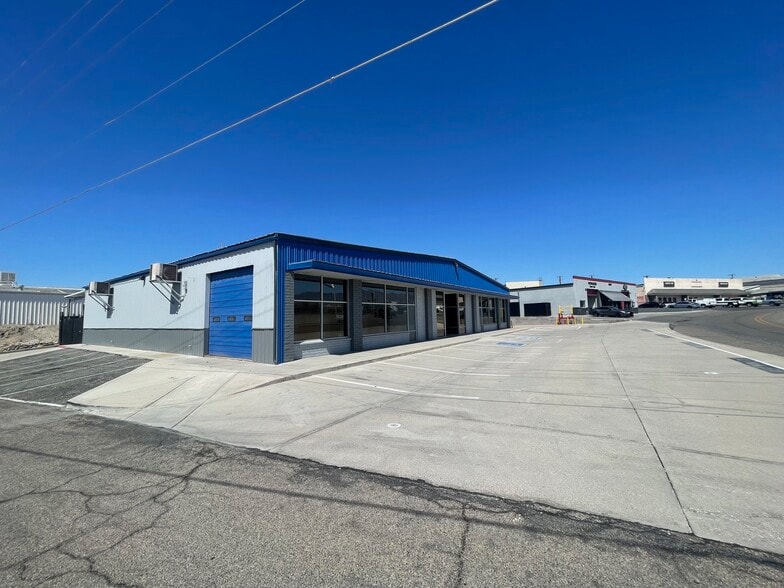 1851 Commander Dr, Lake Havasu City, AZ for lease - Building Photo - Image 3 of 59