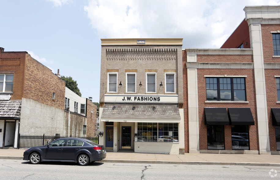 723 Midland Ave, Midland, PA for lease - Primary Photo - Image 1 of 2
