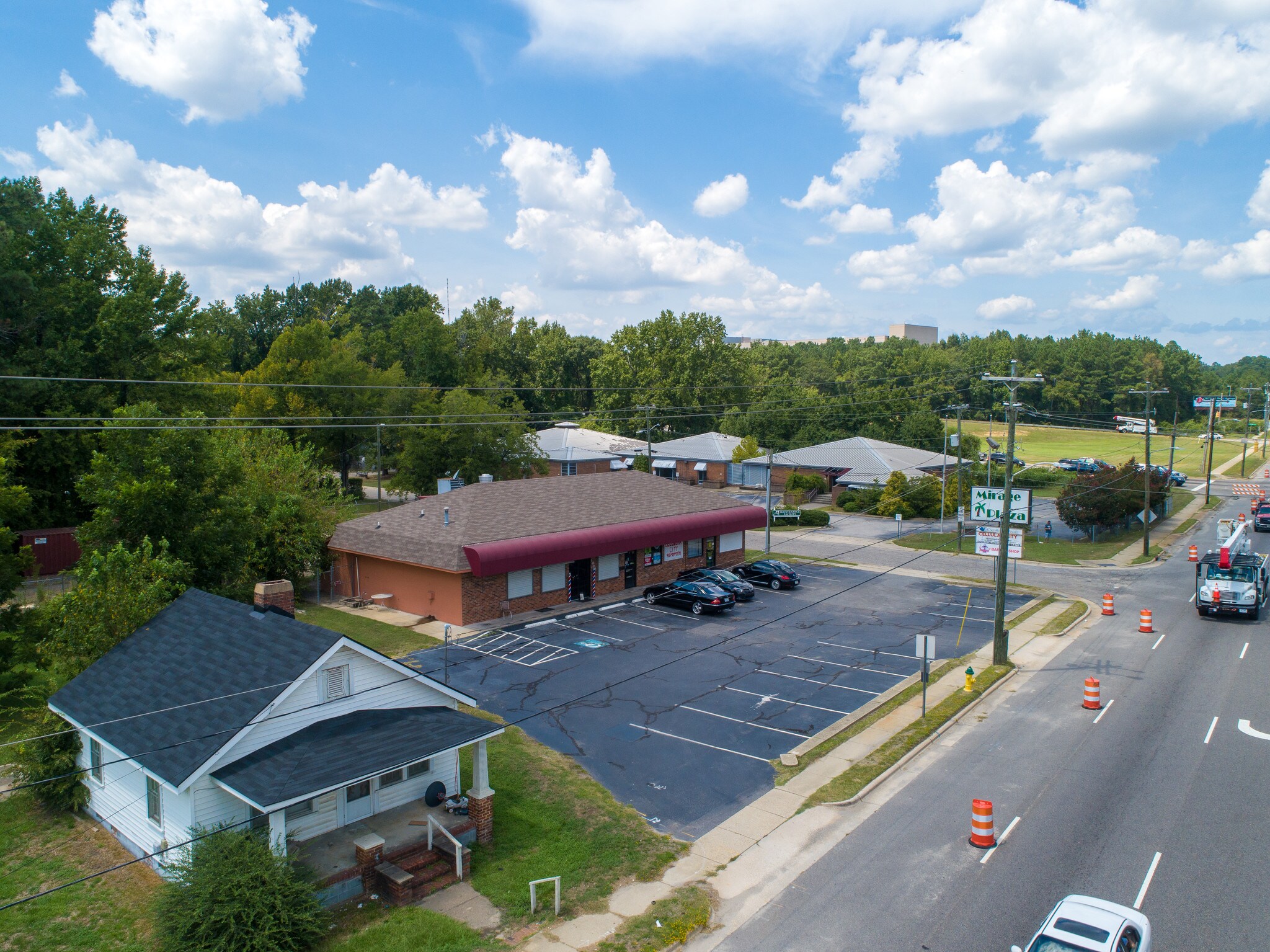 1007 Ramsey St, Fayetteville, NC 28301 Mirage Plaza