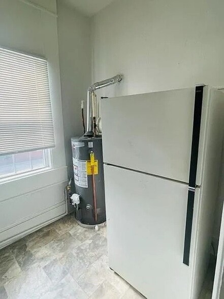 1112 N Eden St, Baltimore, MD for sale - Building Photo - Image 3 of 16