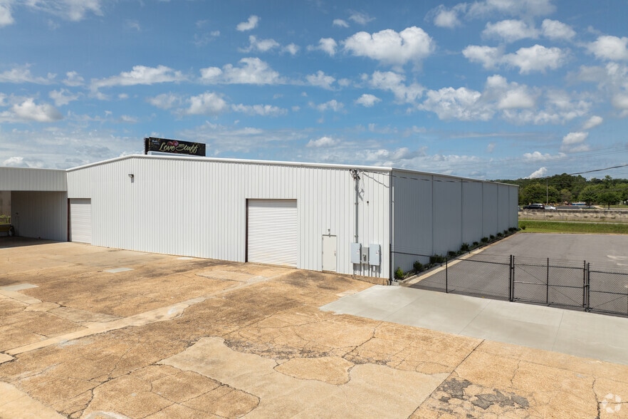 3451 Georgia Pacific Ave, Mobile, AL for lease - Building Photo - Image 3 of 14