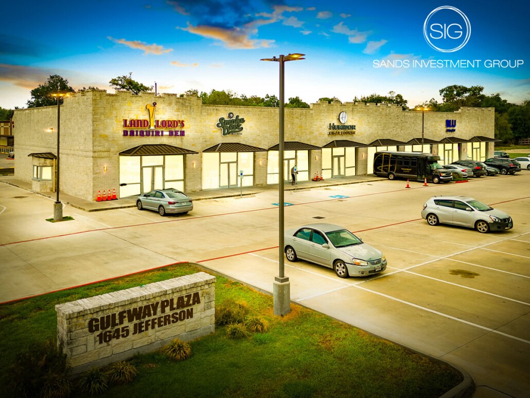 1645 Jefferson Dr, Port Arthur, TX for sale Primary Photo- Image 1 of 1