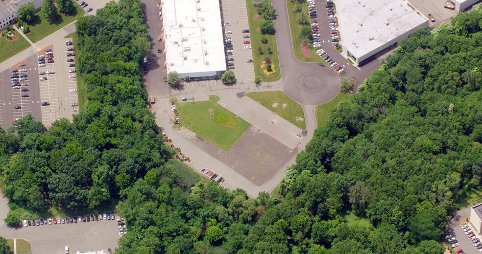 1 Commerce Way, Totowa, NJ for lease - Aerial - Image 2 of 3