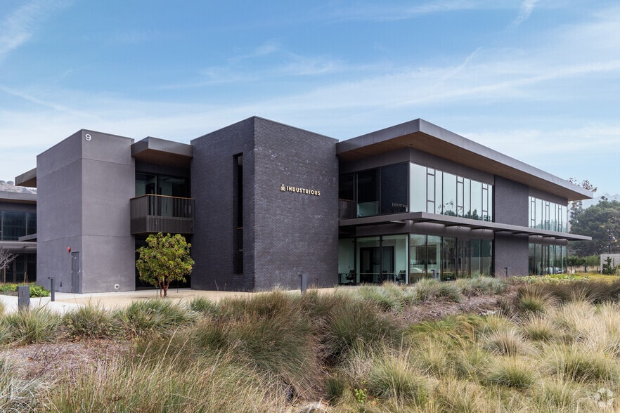 23465 Civic Center Way, Malibu, CA for lease - Building Photo - Image 1 of 7