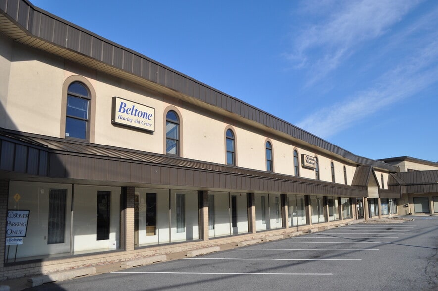 1500-1510 Route 61 Hwy S, Pottsville, PA for lease - Building Photo - Image 1 of 17