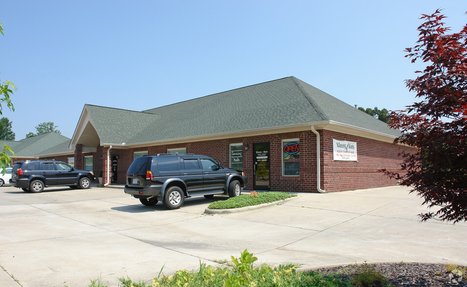 9814 US 311 Hwy, Archdale, NC for lease - Building Photo - Image 2 of 6