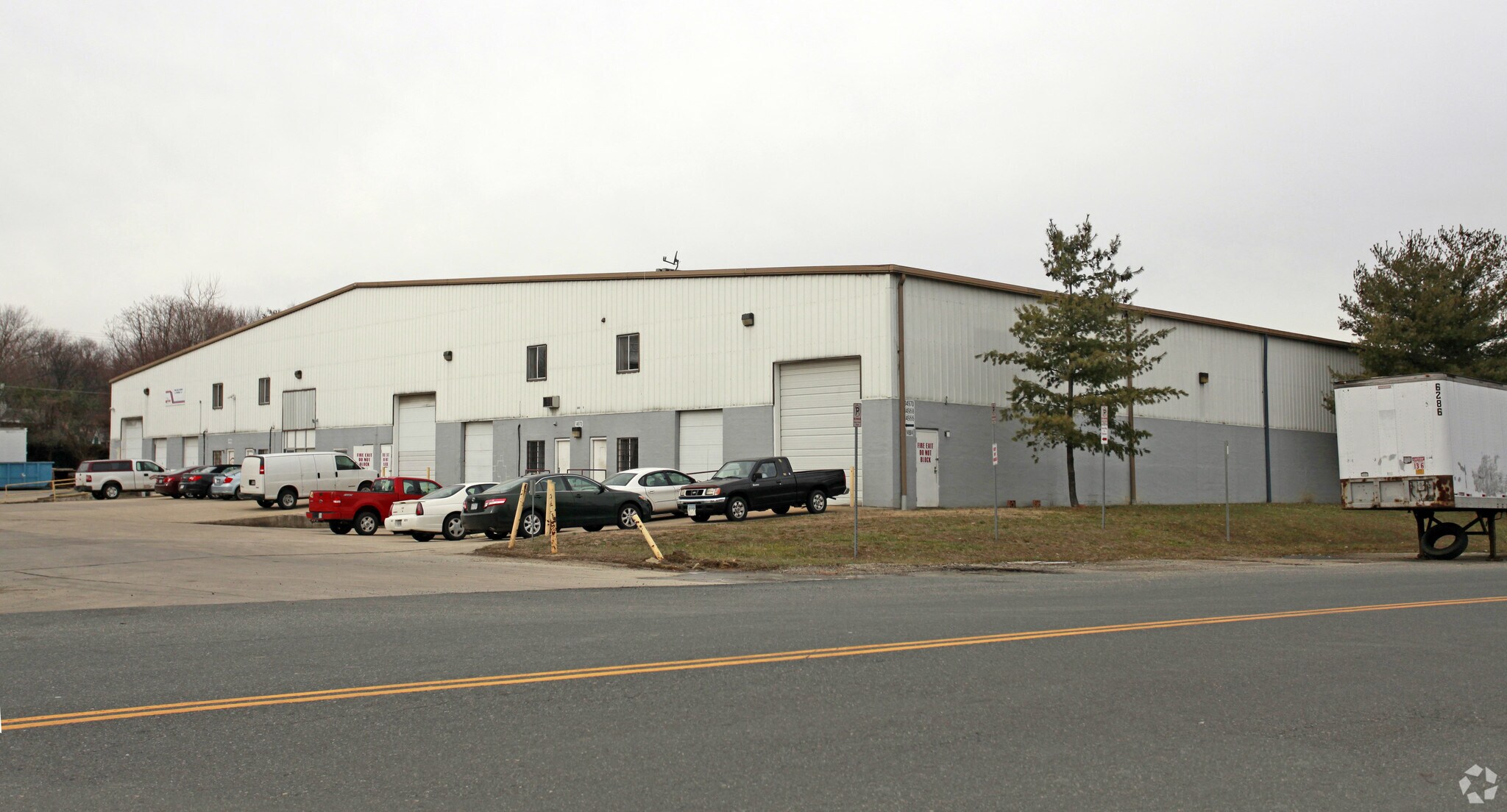 15481 Farm Creek Dr, Woodbridge, VA 22191 Featherstone Industrial