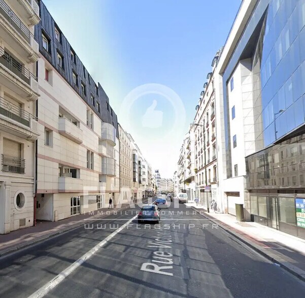Retail in Levallois-Perret for lease - Building Photo - Image 1 of 3
