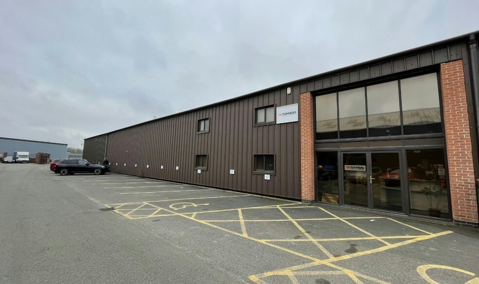 8 Private Rd, Nottingham for lease - Primary Photo - Image 1 of 7